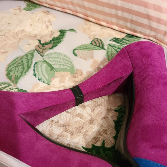 MJ - Art Deco Vintage Sexy High Heel Pumps! - Picture 11 of 16